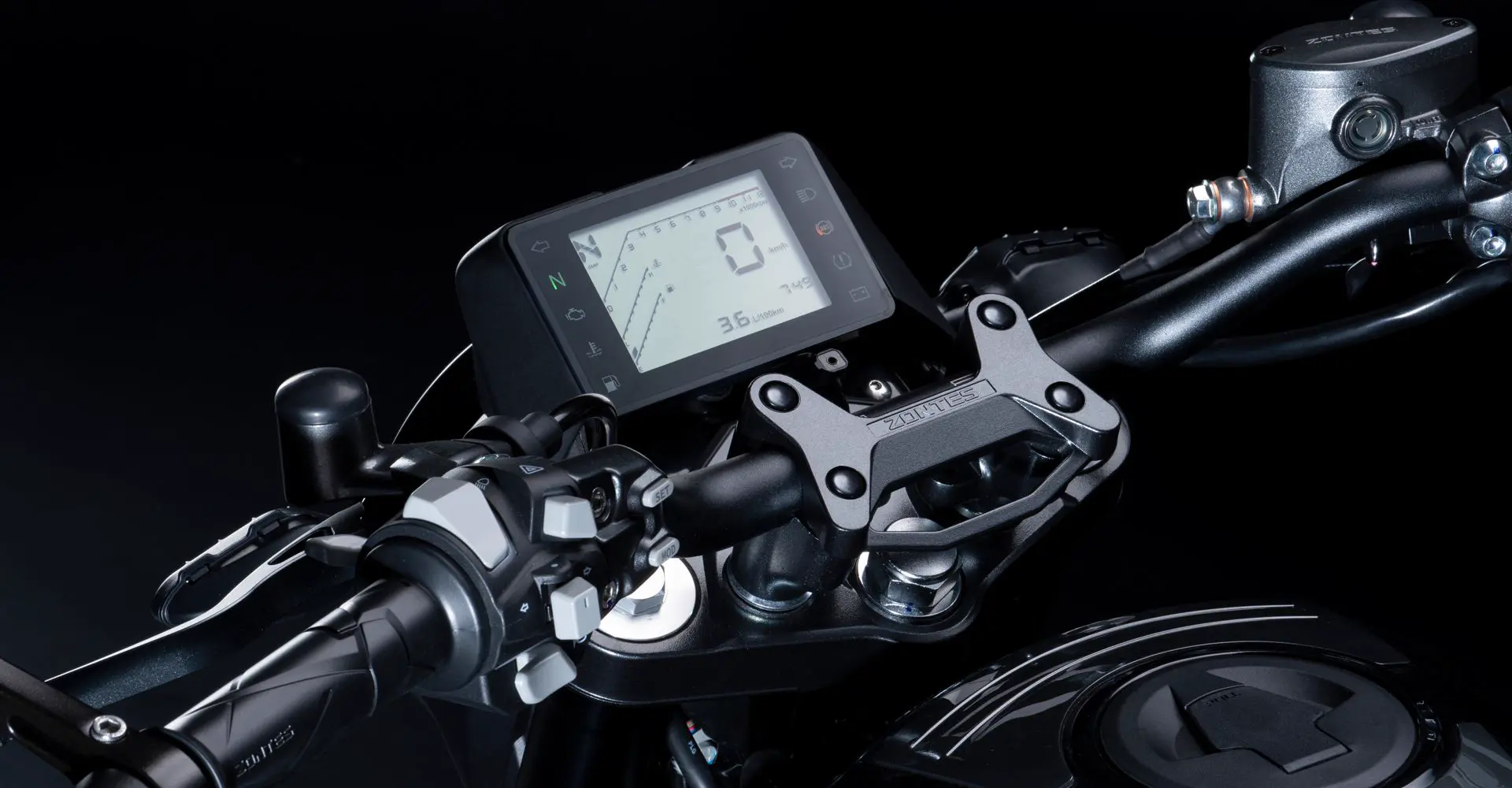 Intelligent digital instrument with full LCD display
